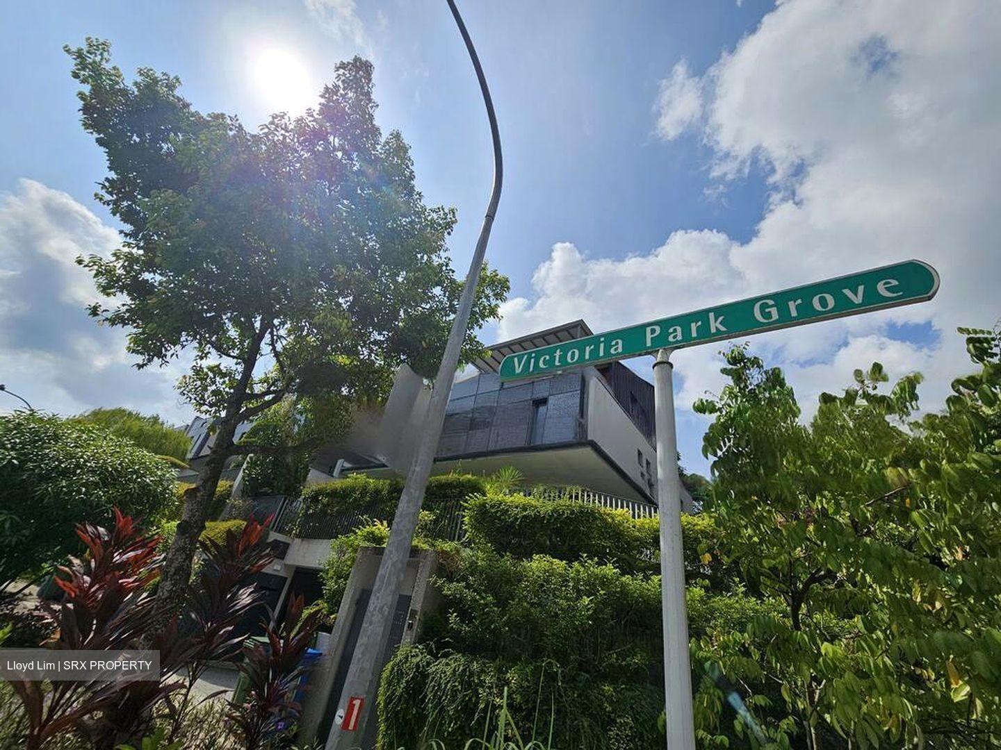 Coronation Drive (D10), Semi-Detached #484027581